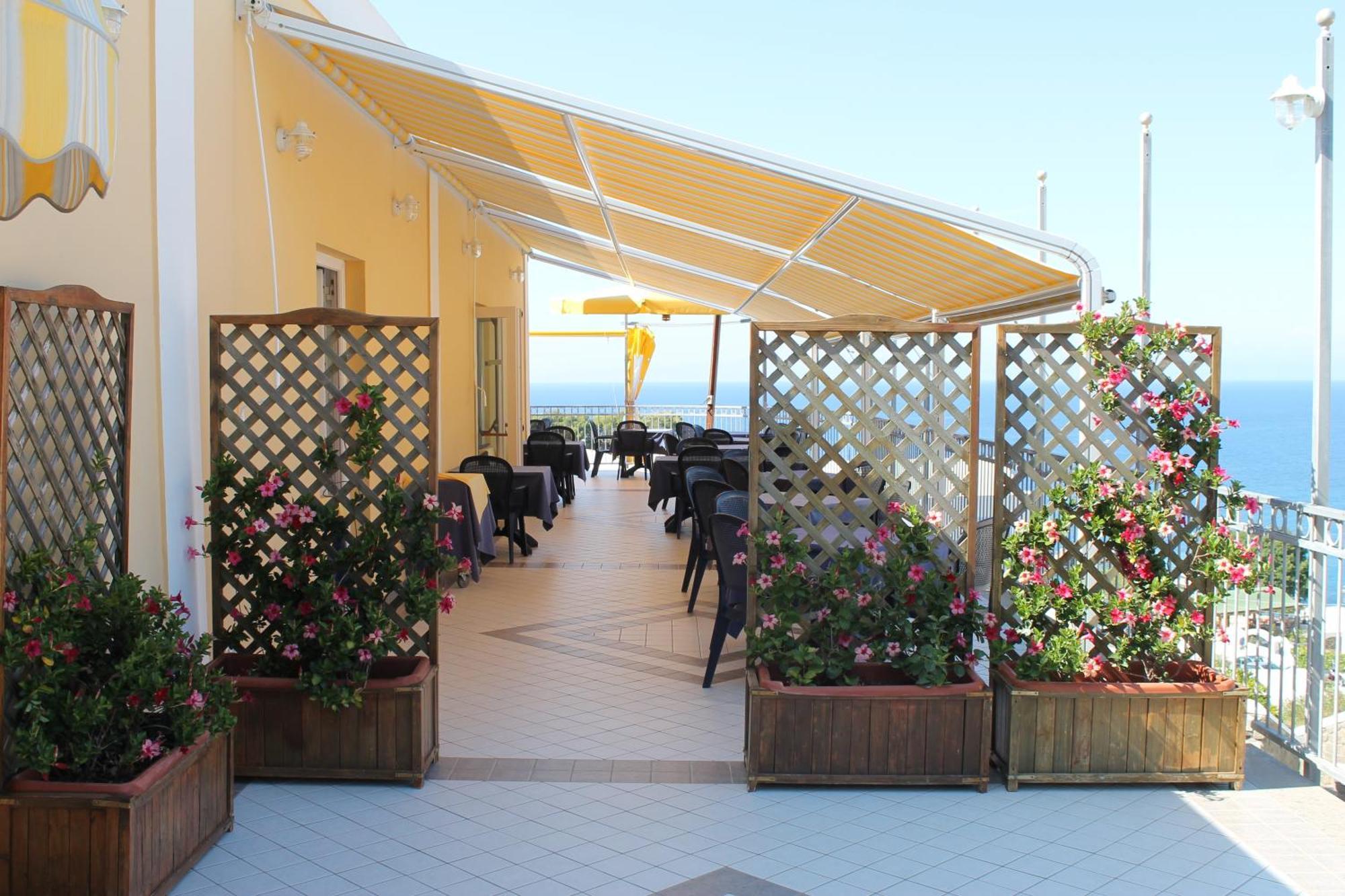 Hotel Villaggio Dei Pescatori Ponza Esterno foto
