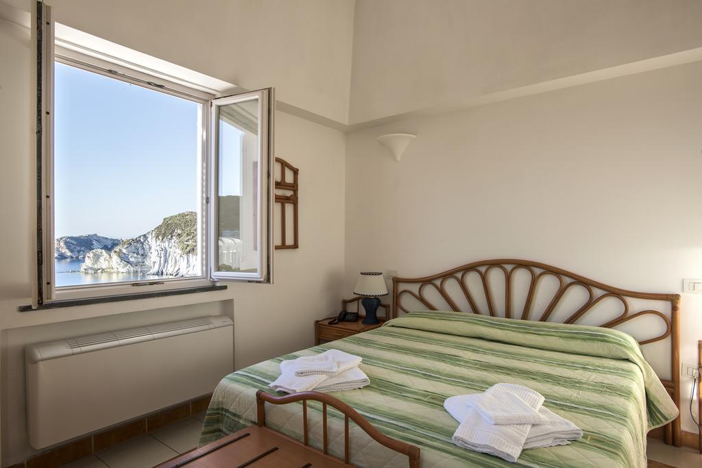 Hotel Villaggio Dei Pescatori Ponza Esterno foto