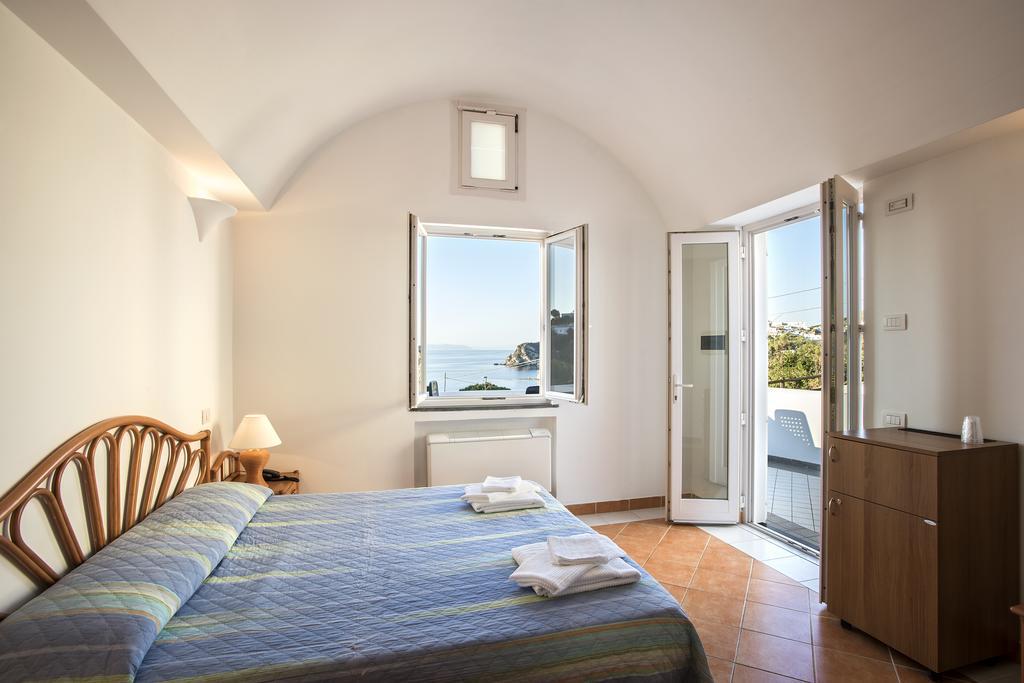 Hotel Villaggio Dei Pescatori Ponza Esterno foto